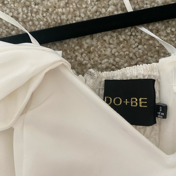 White Bridal Luncheon/ bachelorette Dress (small) - Picture 2 of 3